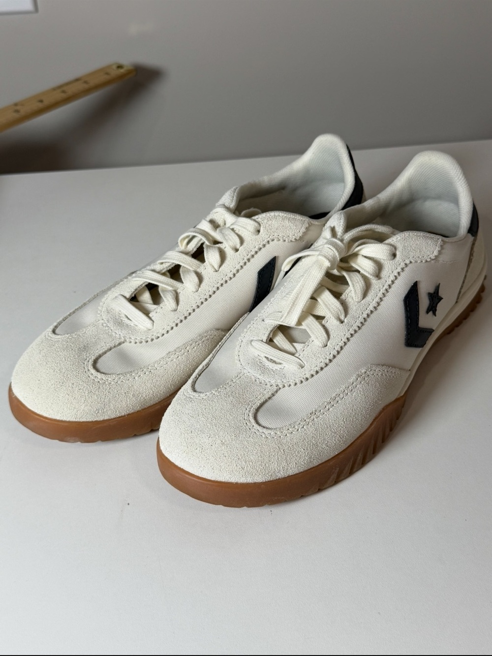Brand New Converse Women's 8.5 Cream and Black Suede-Accent Sneakers Gun Soles
